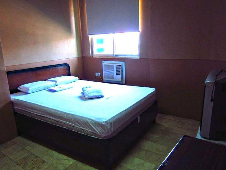 Gv Hotel - Maasin Maasin  Exterior photo